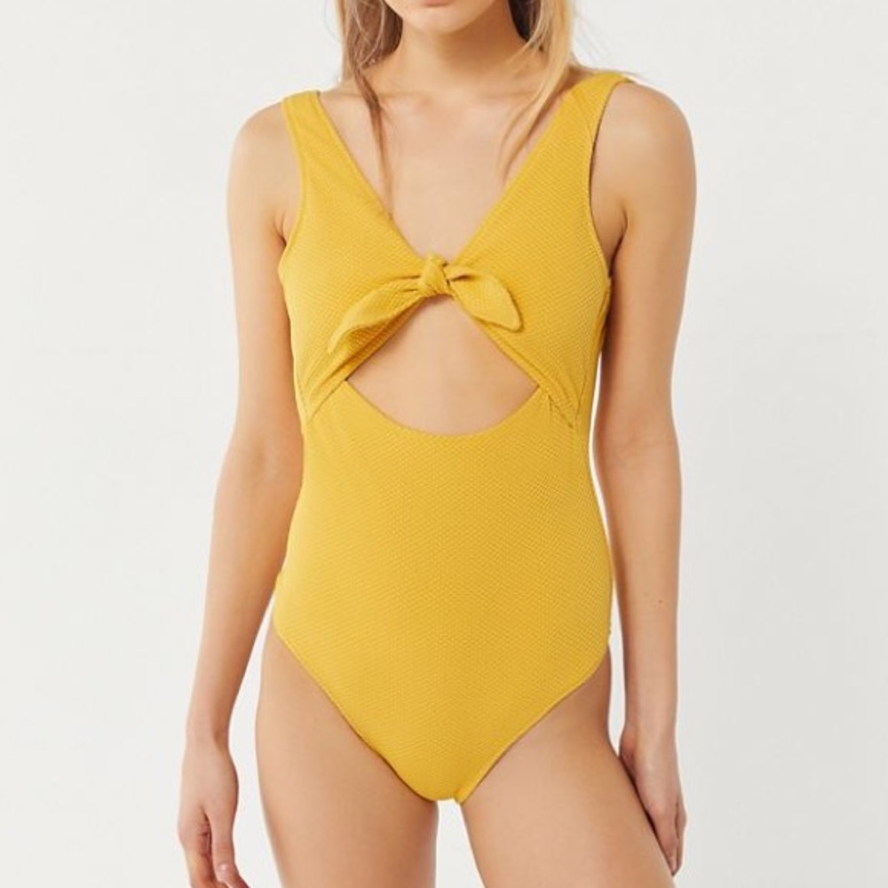 One Piece Bathing suit 🦋